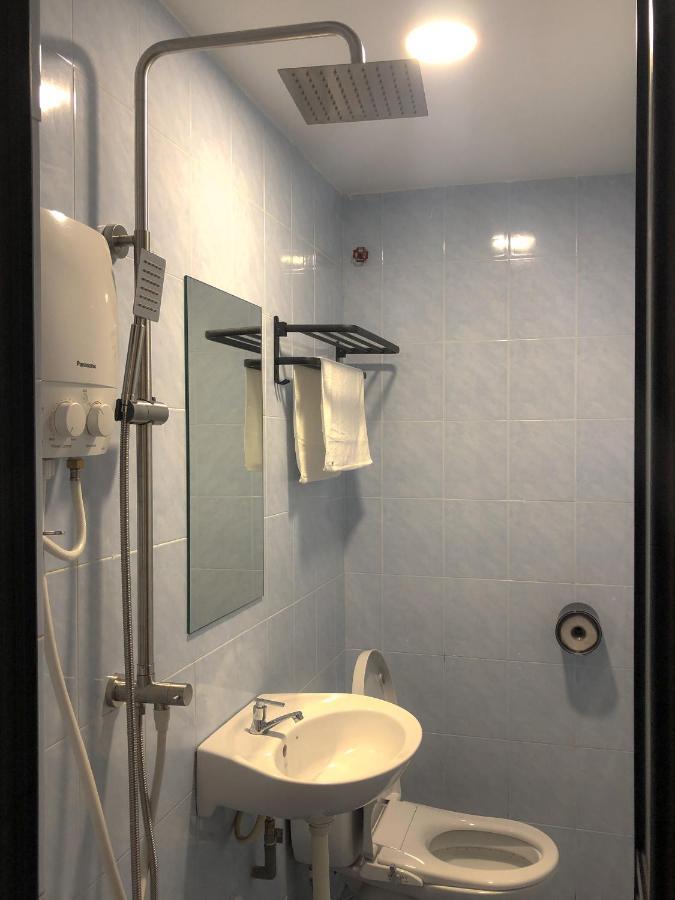 Hotel Hako Xpress Tmn Skudai Baru Extérieur photo