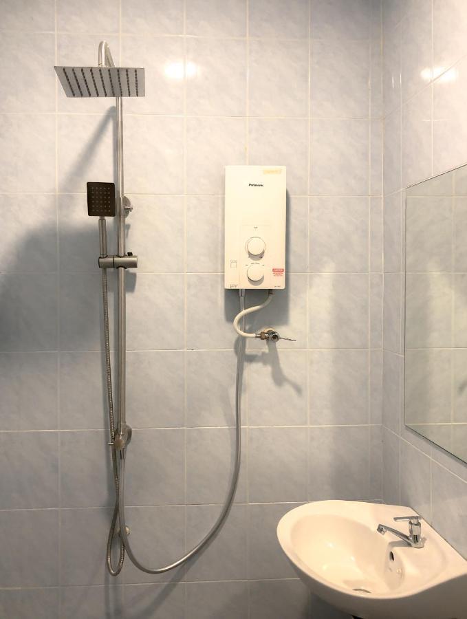 Hotel Hako Xpress Tmn Skudai Baru Extérieur photo