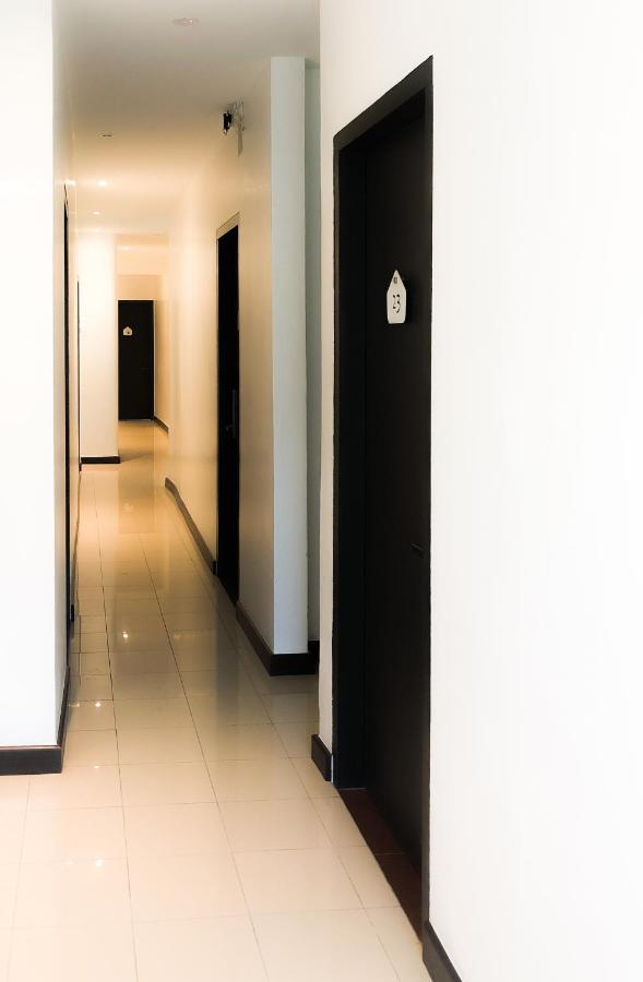 Hotel Hako Xpress Tmn Skudai Baru Extérieur photo